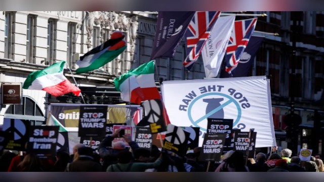 ইরান যুদ্ধ: বিশ্বজুড়ে উদ্বেগ থাকলেও কেন কম প্রতিবাদ?